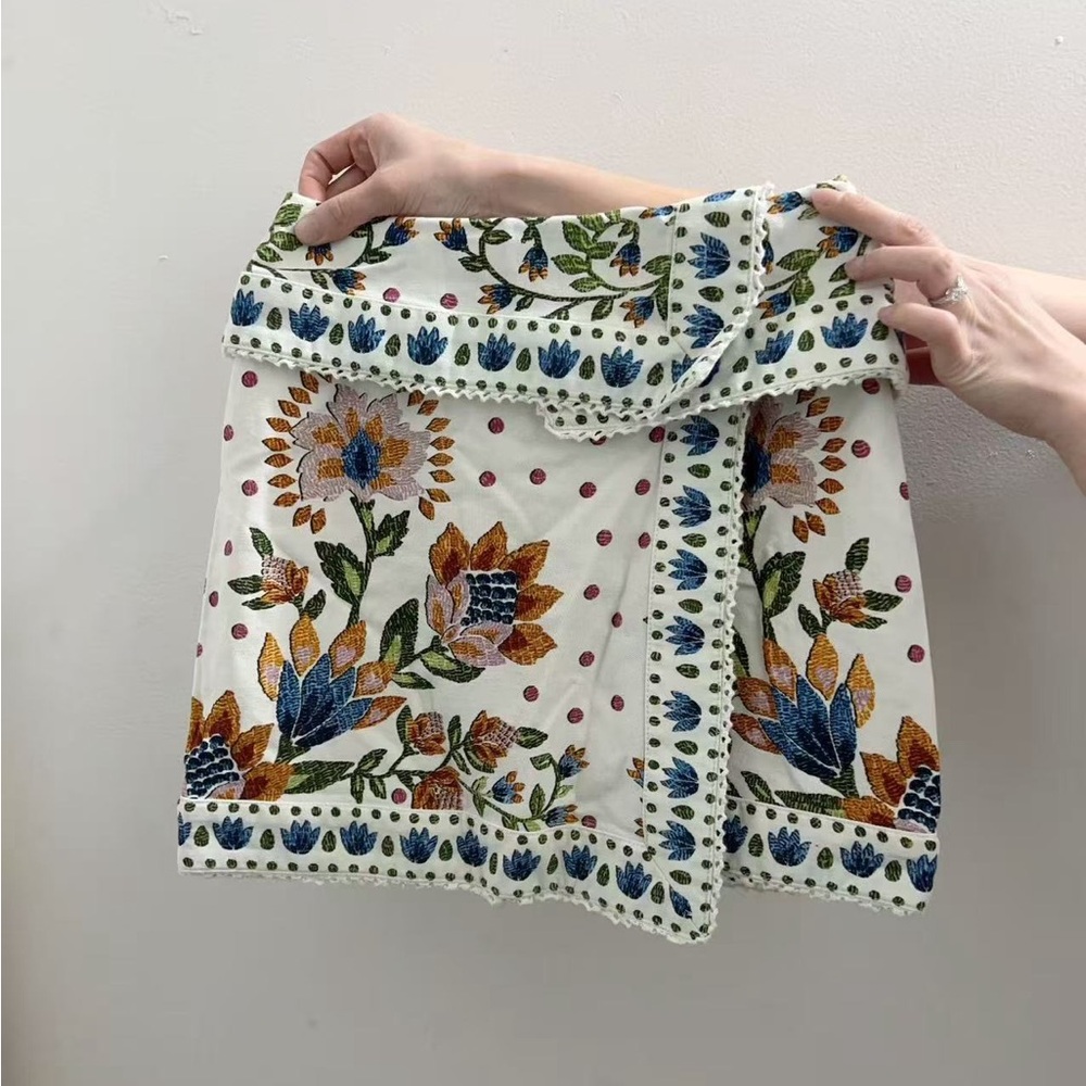 FARM RIO
Wrap-effect floral-print cotton mini skirt - Picture 5 of 11